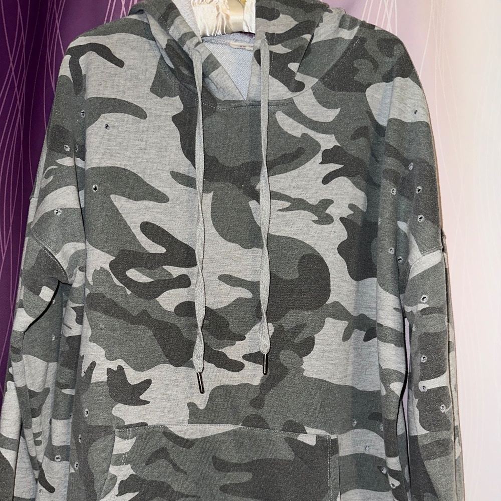 Cameo hoodie
